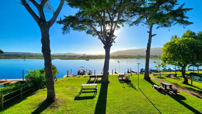 To Let 4 Bedroom Property for Rent in Keurbooms River Western Cape